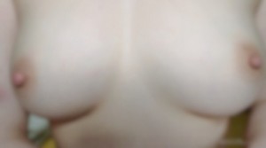 3 Tage! Halber Preis!! [Erstes Shooting] [Orale und vaginale Ejakulation 2-mal] Rosa Brüste in Körbchengröße G und rosa Genitalien. Eine Frau mit einem seidenweichen Körper verliert sich in einem Labyrinth der Lust. Ein dicker, langer Penis stimuliert die Tiefen ihrer Vagina, und sie erlebt einen Orgasmus wie zerbrochen bei ihrem ersten Erlebnis in der „verbotenen Zone“.在线观看