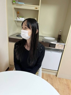 FC2-PPV-4740272 熟女被老公的大雞巴一下子操爆，結果就瘋了，對著對方的雞巴呻吟 [Yome-chan Warehouse] *有評論獎勵在线观看