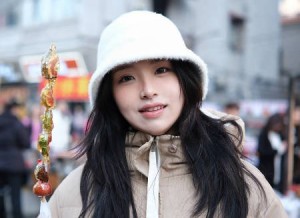 台湾人妻肥臀后入塌腰狂晃太骚了吊钟大奶骑乘位甩到想抓爆她张嘴对镜被当穴操淫叫浪到爆炸-热带鱼