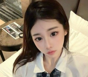 與包養的女大學生摩鐵激戰-潔妮