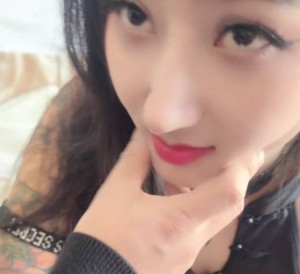 玩弄婷婷的生活日常顺便用她招待了个好兄弟实在太欲了