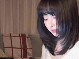我的手在琴键上你的手在我身上-PUPU
