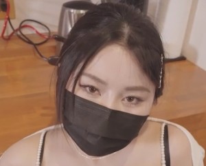 娜娜邀请摄影师拍摄却被诱导内射