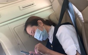 异地恋的前女友下了班直接坐长途车来找我