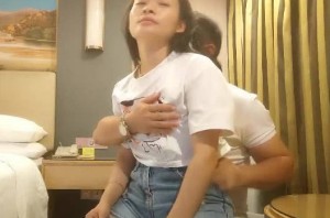 凤鸣鸟唱花探07-10约炮电子厂女工